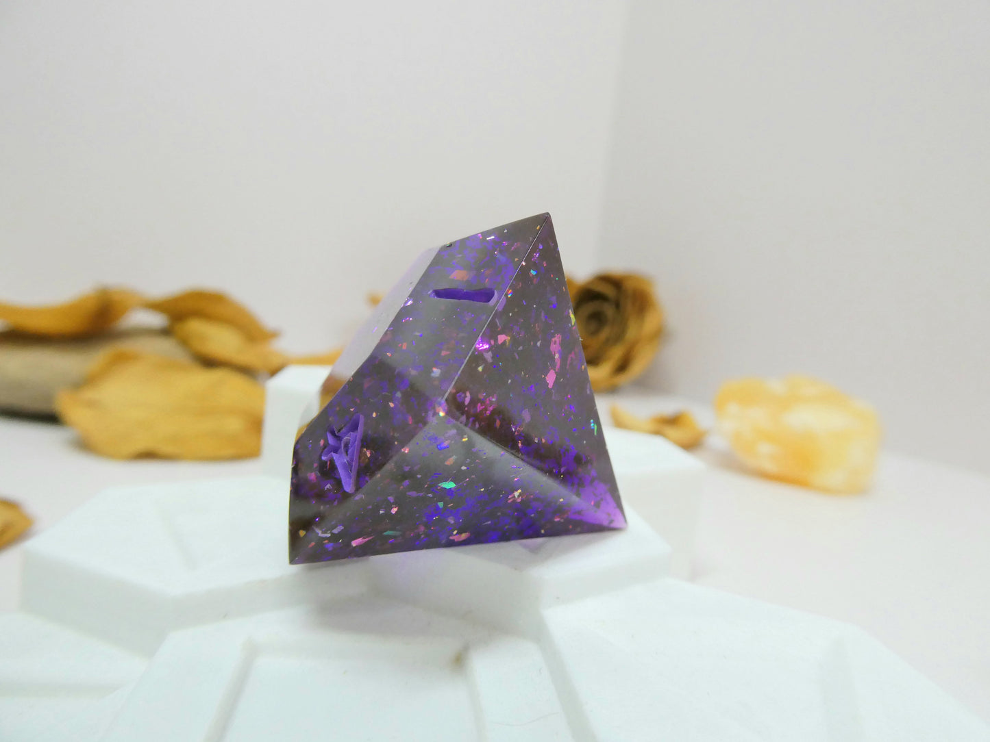 Interwoven Large Gem d6