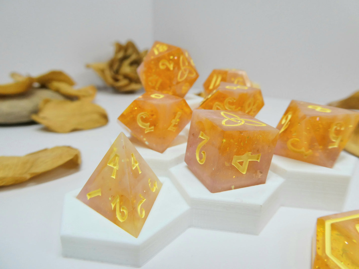 Glimmering Light 8 Pc. Set