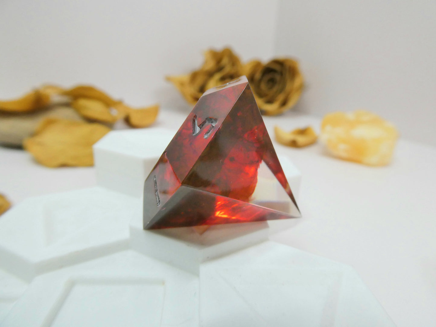 Bloodthirst Large Gem d6